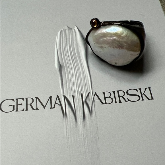 ANOMO BAROQUE PEARL AND ORANGE SAPPHIRE Black Ruthenium Ring by German Kabirski - Picture 2 of 6